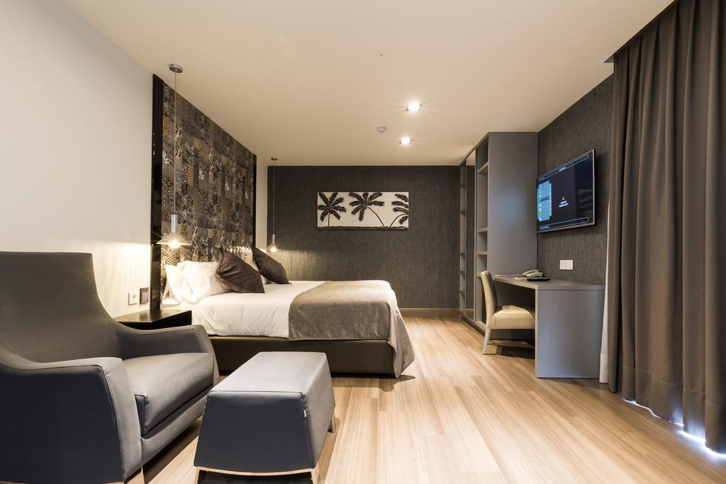 Sant Jordi Boutique Hotel Calella Exterior photo Deluxe Room