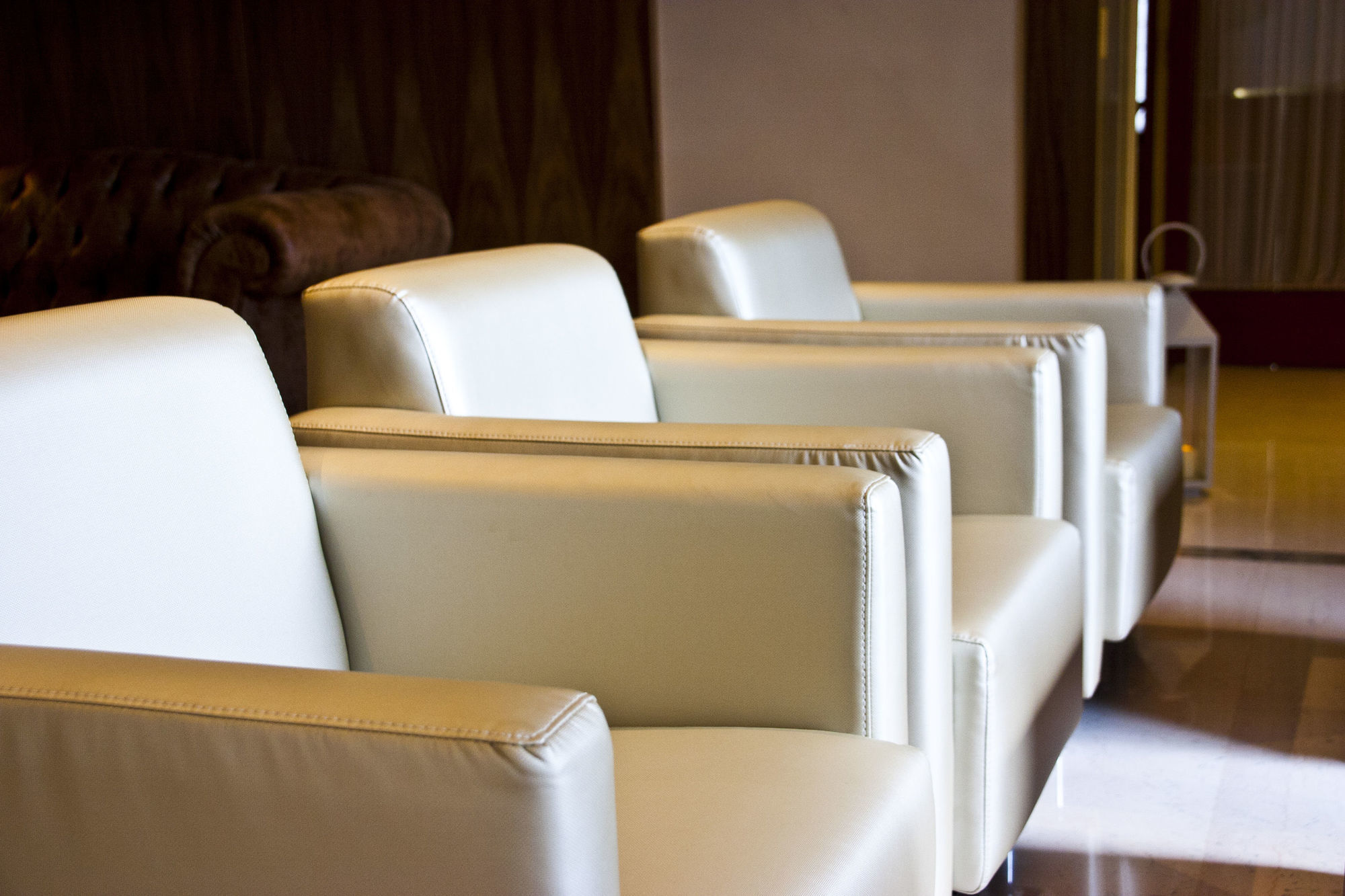 Sant Jordi Boutique Hotel Calella Exterior photo Leather furniture