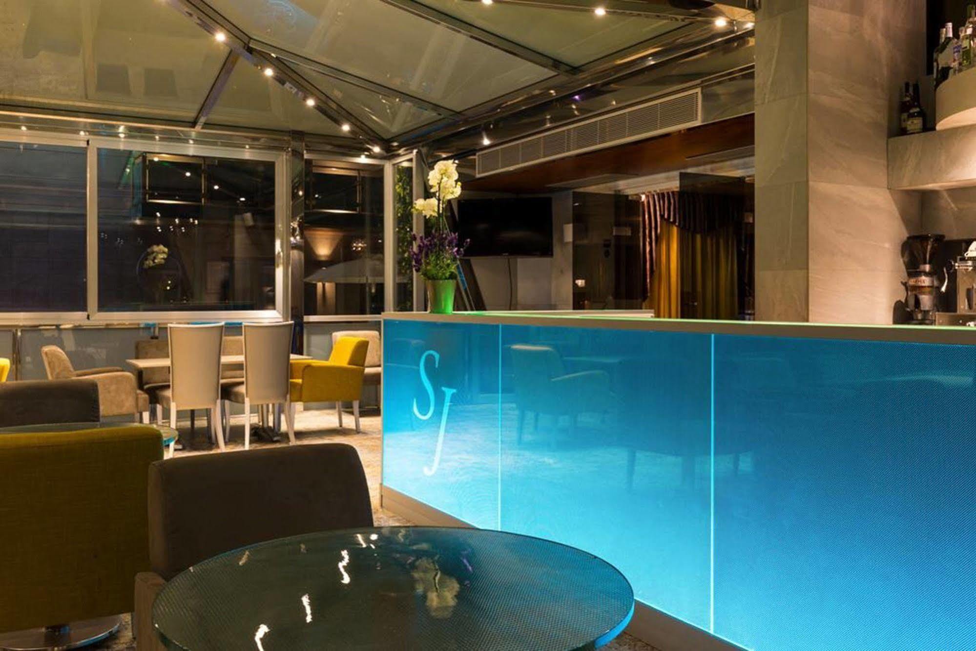 Sant Jordi Boutique Hotel Calella Exterior photo The interior of the lounge
